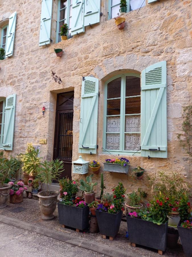 chambre d hôtes les remparts Saint-Cyprien  Exterior foto